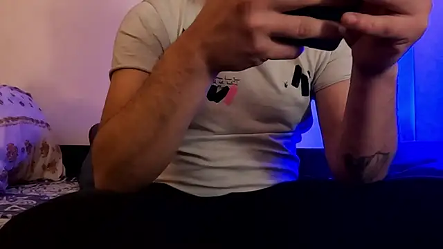 Snapshot of Lucas1andOnly4Girl chatting on December 2024 07:44:01 PM Lucas1andOnly4Girl online show from December 2024 07:44:01 PM