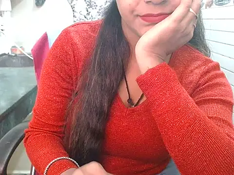 LovingPihu online show from November 2025 05:18:02 AM