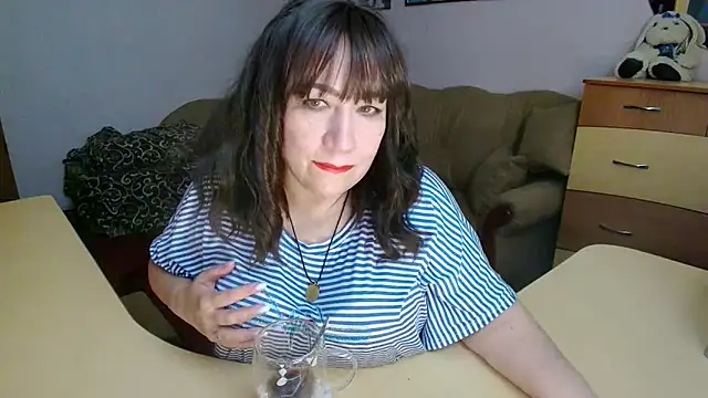 Lucretia Goldi  online show from February 2026 03:04:01 PM