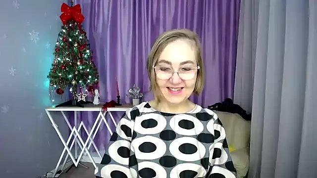 queen a n i online show from February 2026 06:53:02 AM