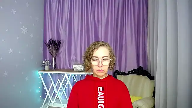 queen a n i online show from June 2026 05:51:02 AM