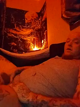 Snapshot of BluestBalls710 chatting on December 2025 09:25:01 AM BluestBalls710 online show from December 2025 09:25:01 AM