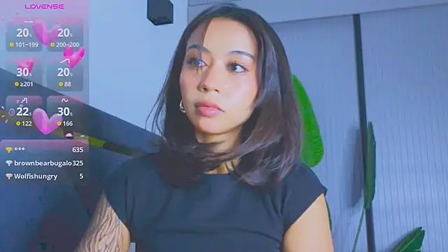 Snapshot of Mia_Tin chatting on September 2025 02:52:01 PM Mia Tin online show from September 2025 02:52:01 PM