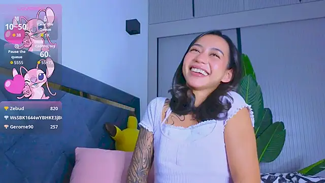 Snapshot of Mia_Tin chatting on October 2025 07:23:01 PM Mia Tin online show from October 2025 07:23:01 PM