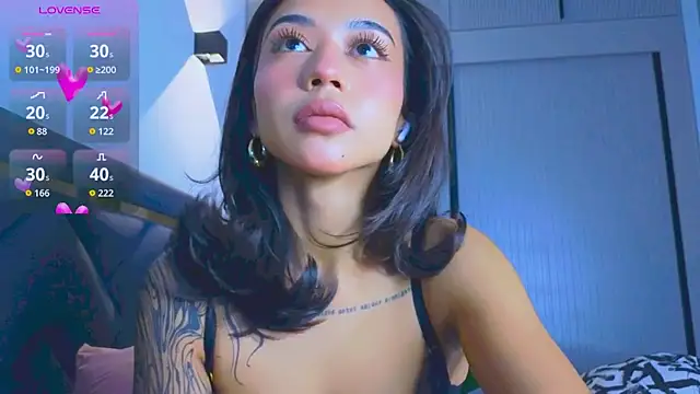 Snapshot of Mia_Tin chatting on October 2025 05:14:01 PM Mia Tin online show from October 2025 05:14:01 PM