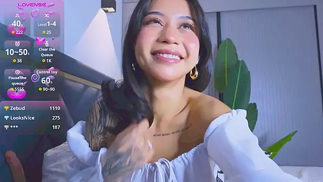 Snapshot of Mia_Tin chatting on November 2025 04:29:01 PM Mia Tin online show from November 2025 04:29:01 PM