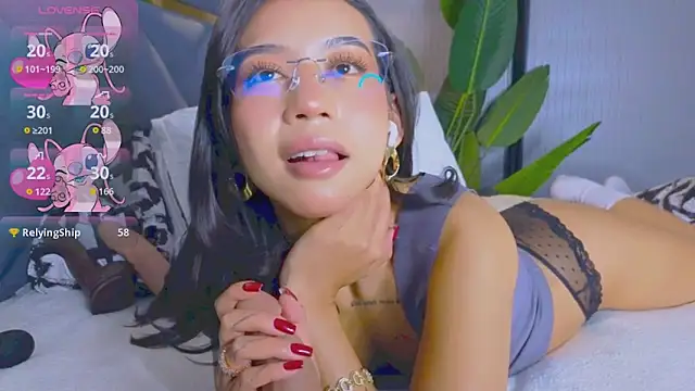 Snapshot of Mia_Tin chatting on November 2025 04:49:02 PM Mia Tin online show from November 2025 04:49:02 PM