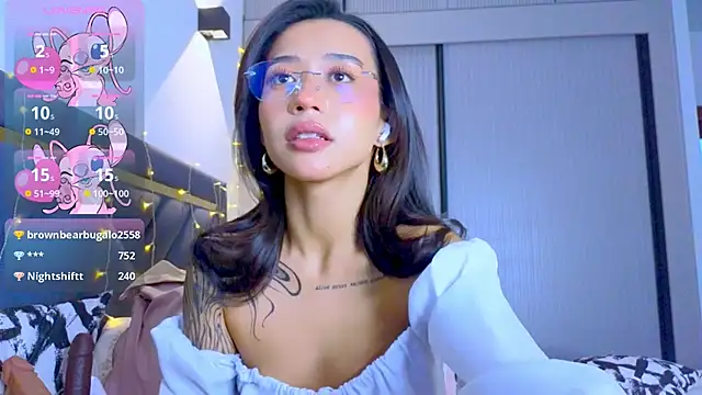 Snapshot of Mia_Tin chatting on December 2025 11:06:02 AM Mia Tin online show from December 2025 11:06:02 AM