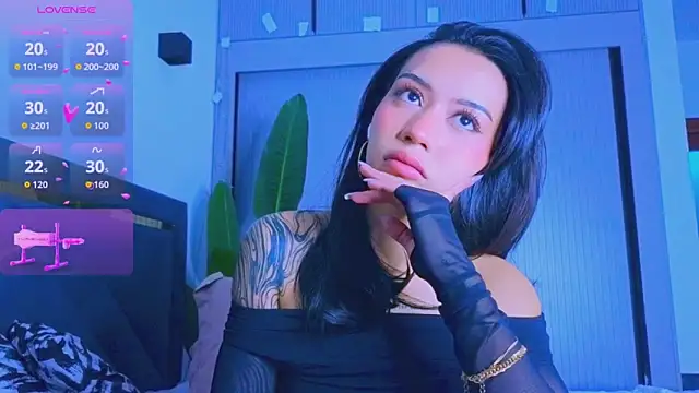 Snapshot of Mia_Tin chatting on February 2026 05:46:02 PM Mia Tin online show from February 2026 05:46:02 PM