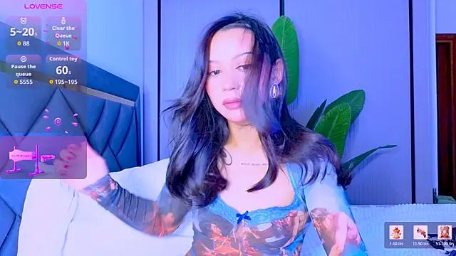 Mia Tin online show from June 2026 04:33:01 PM
