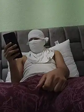 Snapshot of Xxmoonx chatting on June 2026 01:19:01 AM Xxmoonx online show from June 2026 01:19:01 AM