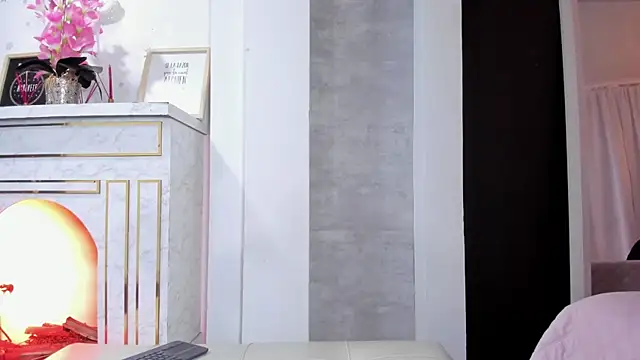 Snapshot of _liathompsom09 chatting on March 2025 04:52:02 PM liathompsom09 online show from March 2025 04:52:02 PM