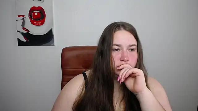 Snapshot of XX_Daniella_XX chatting on May 2026 06:43:02 AM XX Daniella XX online show from May 2026 06:43:02 AM