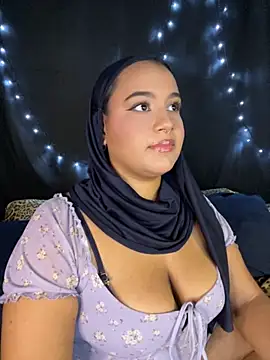 Maryam yamal online show from November 2025 08:42:02 PM