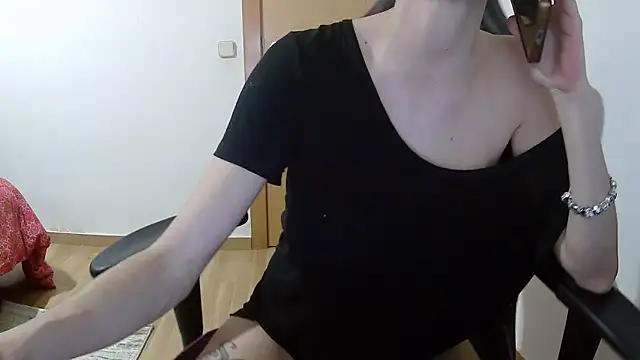 Vampirosa online show from December 2025 03:53:01 PM