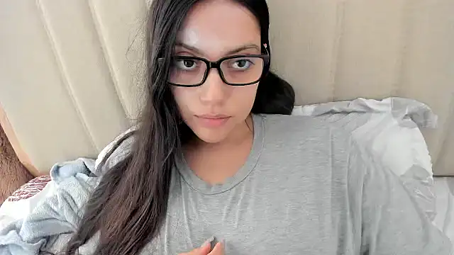 roniewester online show from November 2025 03:22:01 PM