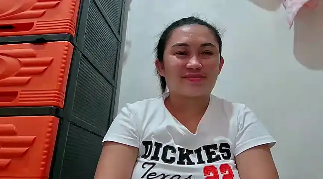 LalaiAsian online show from March 2025 07:02:01 PM