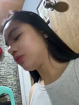 Hebefemme online show from December 2025 07:53:02 PM