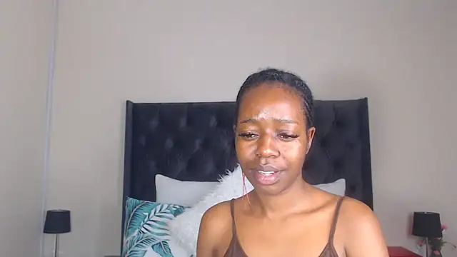 Sexynaughty Gal online show from December 2024 08:14:02 PM