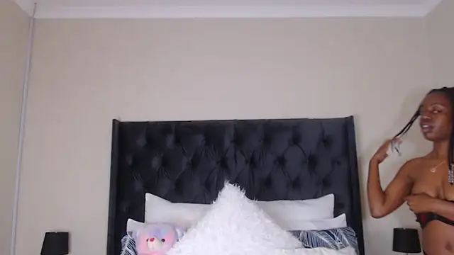 Sexynaughty Gal online show from March 2025 09:04:02 PM