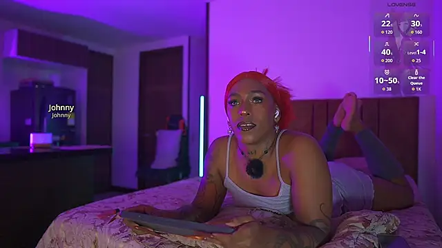 Snapshot of AmberRaus chatting on October 2025 02:08:02 AM AmberRaus online show from October 2025 02:08:02 AM