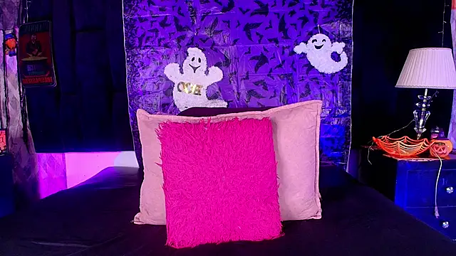 Snapshot of shelsyloreds chatting on October 2025 12:02:02 PM shelsyloreds online show from October 2025 12:02:02 PM