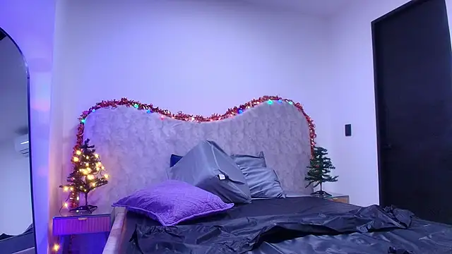 Snapshot of shelsyloreds chatting on December 2025 11:52:02 AM shelsyloreds online show from December 2025 11:52:02 AM