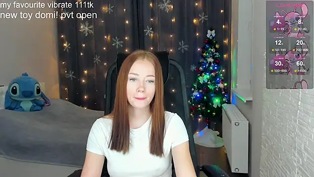 Hot Mia  online show from December 2024 03:24:02 PM