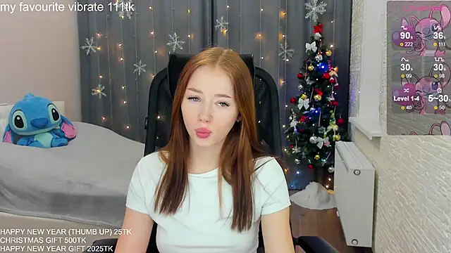 Hot Mia  online show from December 2024 04:40:02 PM