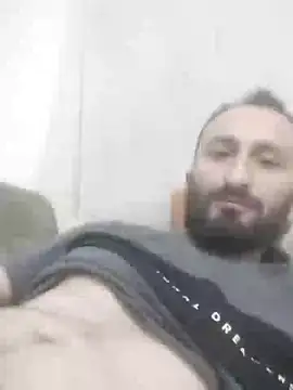 Snapshot of Yaramaz331 chatting on March 2025 08:29:02 PM Yaramaz331 online show from March 2025 08:29:02 PM