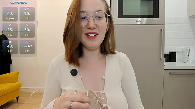Charmy Gracy online show from June 2026 10:15:01 AM