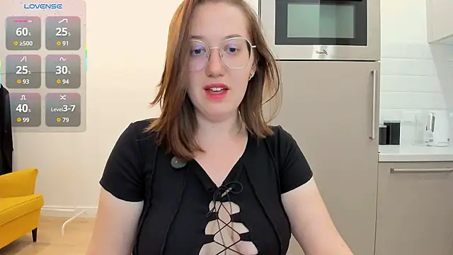 Charmy Gracy online show from July 2026 11:01:02 AM