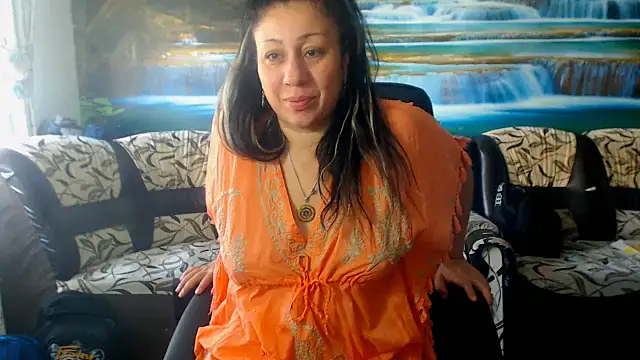 MoistMady online show from September 2025 06:52:02 AM