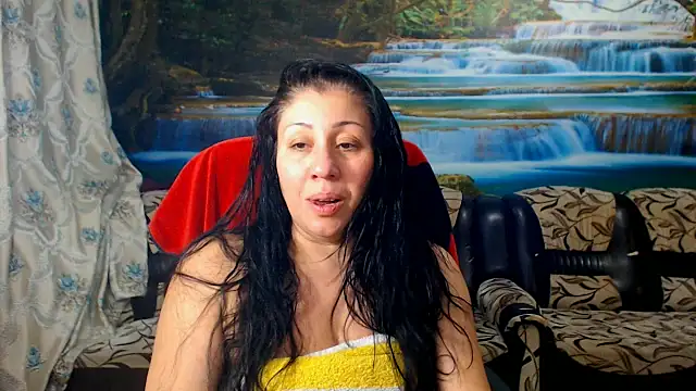 MoistMady online show from February 2026 11:00:01 PM