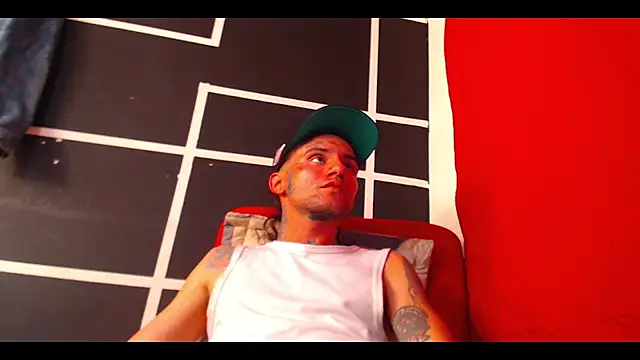 Christian Stiven1 online show from November 2025 07:39:02 PM