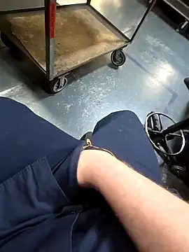 Snapshot of WhiteMeat069 chatting on December 2024 06:52:02 AM WhiteMeat069 online show from December 2024 06:52:02 AM