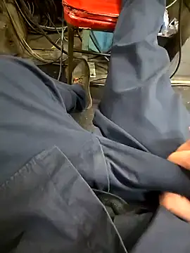 Snapshot of WhiteMeat069 chatting on February 2025 05:36:01 AM WhiteMeat069 online show from February 2025 05:36:01 AM