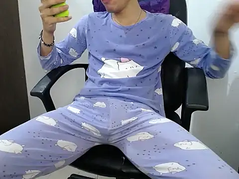 Snapshot of ricksamm chatting on December 2024 12:25:02 PM ricksamm online show from December 2024 12:25:02 PM