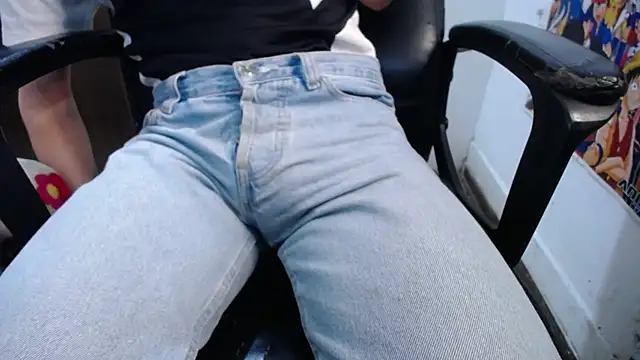 Snapshot of ricksamm chatting on December 2025 11:37:01 AM ricksamm online show from December 2025 11:37:01 AM