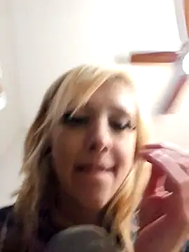 AmethystFoxx online show from March 2025 04:09:02 PM