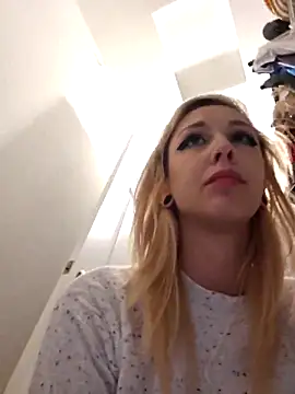 AmethystFoxx online show from November 2025 09:37:01 PM