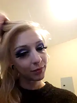 AmethystFoxx online show from November 2025 10:42:01 PM