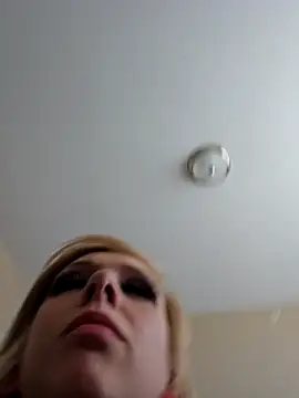 AmethystFoxx online show from March 2026 06:47:02 PM