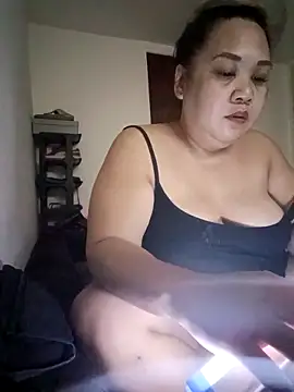 Snapshot of Sweet_asian_kylie chatting on March 2025 08:11:02 PM Sweet asian kylie online show from March 2025 08:11:02 PM