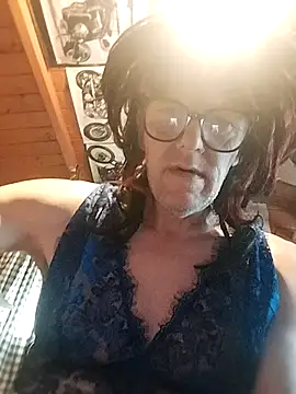 Snapshot of Subforolder chatting on July 2026 02:04:02 PM Subforolder online show from July 2026 02:04:02 PM