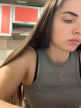 SeducingYoghourt online show from November 2025 04:34:02 PM