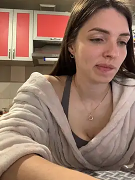 Snapshot of SeducingYoghourt chatting on April 2026 04:24:02 PM SeducingYoghourt online show from April 2026 04:24:02 PM