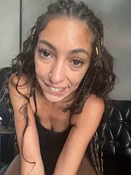 amanilouve online show from March 2025 03:52:01 AM