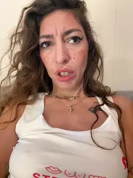 amanilouve online show from November 2025 07:36:02 AM