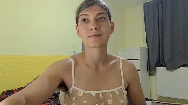 Snapshot of MercyLove chatting on October 2025 03:54:02 PM MercyLove online show from October 2025 03:54:02 PM